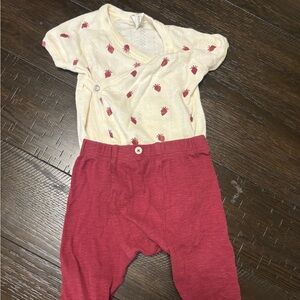 Kate Quinn strawberry outfit